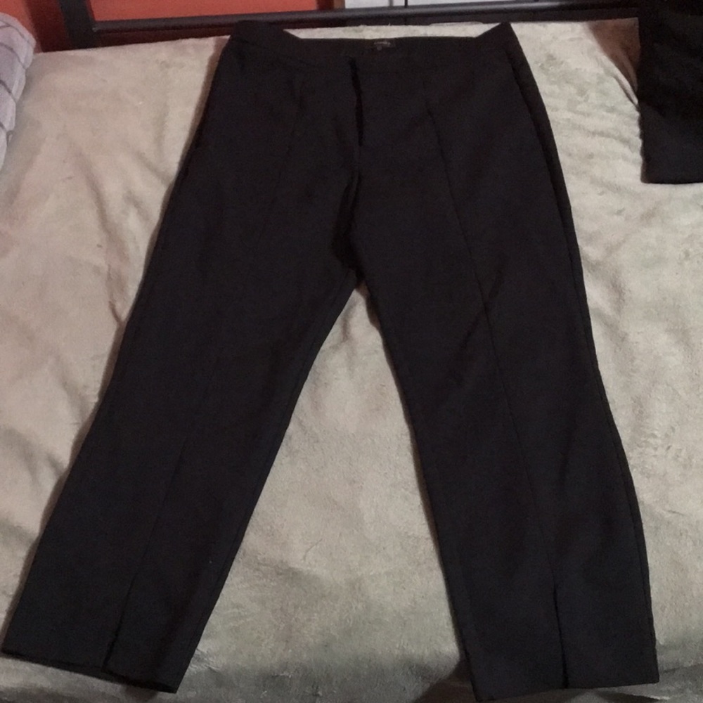 Crosby. Size 12 - Picture 2 of 4